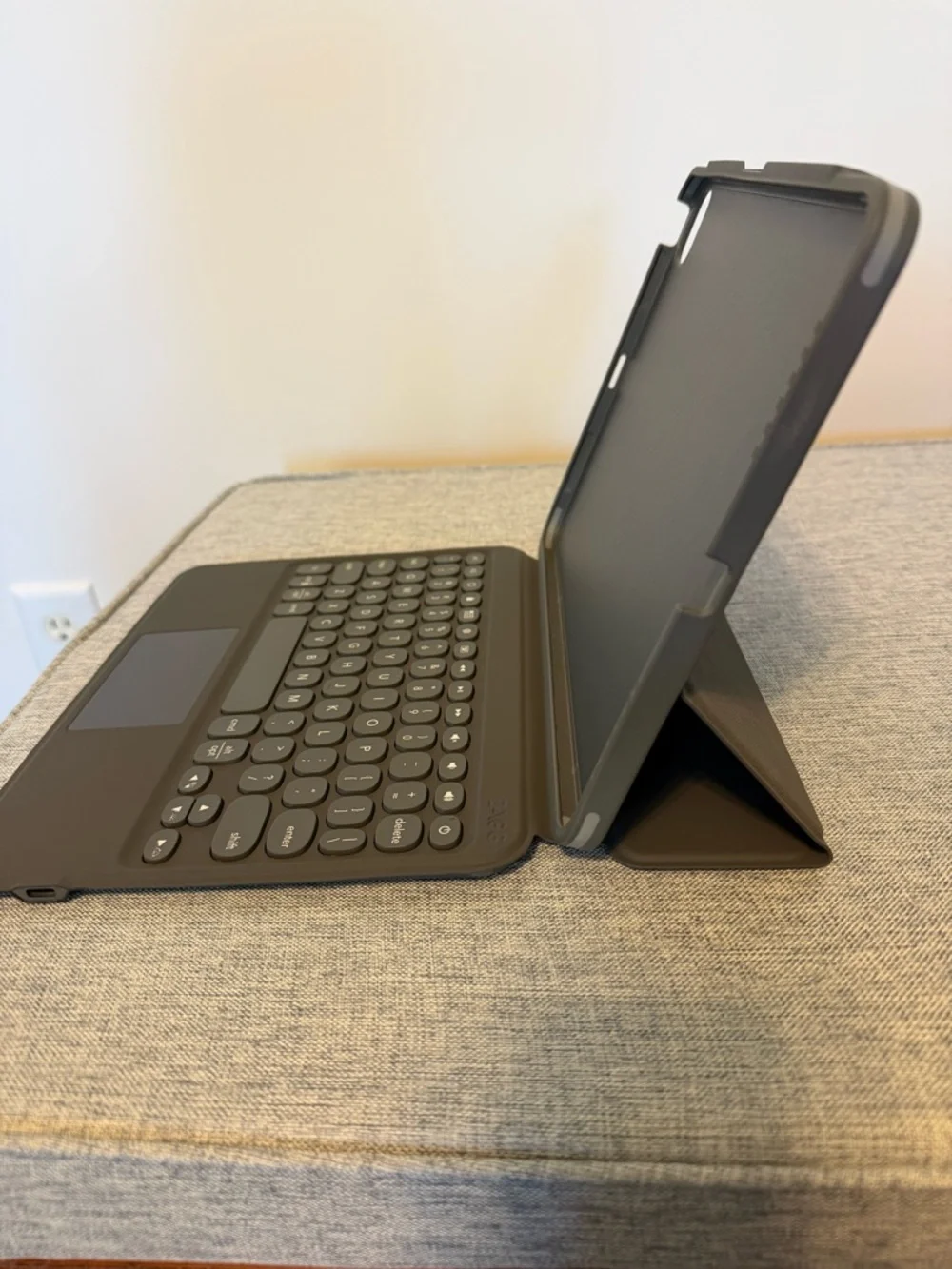 ZAGG Pro Keys Detachable Case & Wireless Keyboard with Trackpad